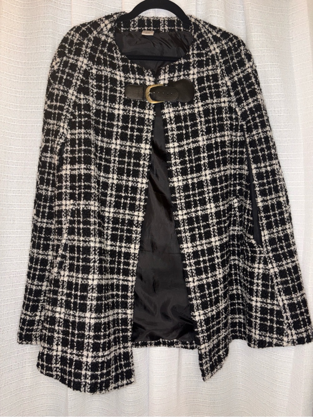 Liz Claiborne Plaid Cape One Size
